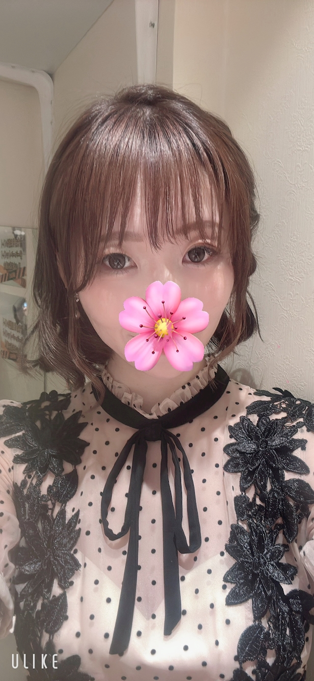 プロフィール写真4・* ੈ✩‧₊˚  🌻夏芽　詩🌻* ੈ✩‧₊˚｜錦 キャバクラ・Mrs.CAFE 離宮