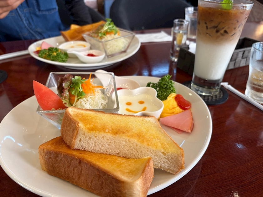 かお Lounge Mili.・ミリ - 岡山市(中央町)のスナック