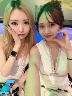ここ「さきちゃんと初ツーショット❤️」