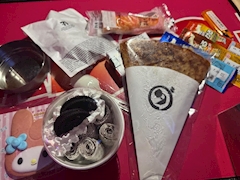 りり「> ·̫ <」