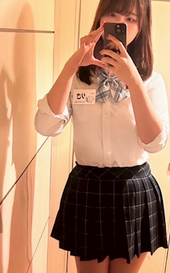 プロフィール写真3・りさ｜THE SHOT GIRL・ザショットガール - すすきのガールズバー