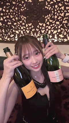 花乃 ゆき「幸せ土曜日🥂😭💕」