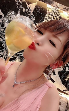 プロフィール写真7・J･Kayo🧜‍♀｜mrs.J 名駅西・ミセスジェイ メイエキニシ - 名古屋 名駅の熟女パブ/熟女キャバクラ