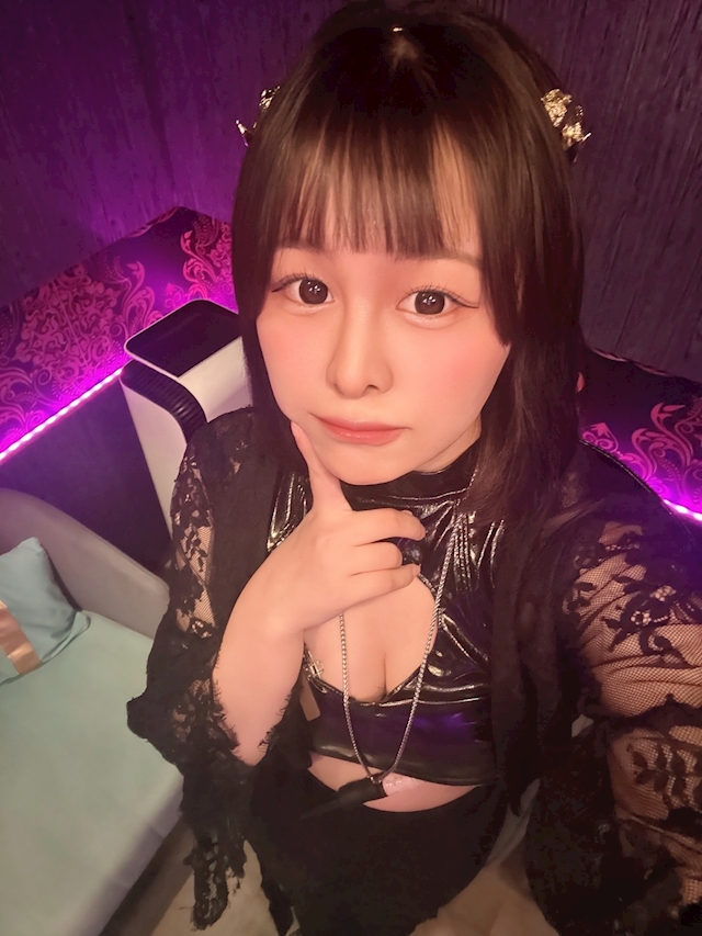 しぃ