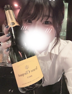 プロフィール写真2・あいな｜TWENTY SEVEN・トゥエンティ セブン - 関内のガールズバー
