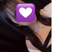 プロフィール写真1・まほ|girls bar クレヨン - 笹塚のガールズバー