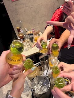 🎀ナオ🎀吉祥寺ミニスカOLドナルド🎀「🧈🧈🧈」