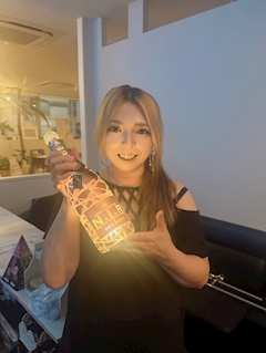プロフィール写真4・みい｜GIRL'S BAR INDURA・ガールズバーインドゥラ - 湘南台のガールズバー