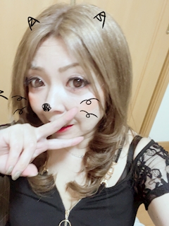 プロフィール写真10・みい｜GIRL'S BAR INDURA・ガールズバーインドゥラ - 湘南台のガールズバー