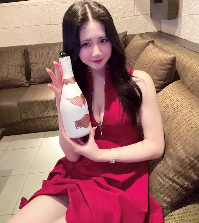 プロフィール写真2・望月 れの｜錦 キャバクラ・ヴィルシーナ