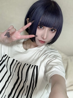 プロフィール写真1・すず｜cafe & bar はちみつ - 新宿のガールズバー