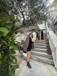 プロフィール写真6・菊地リカ|Lovely・ラブリー - 上野のパブ/スナック