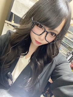 プロフィール写真1・莉愛|Lounge brand new.・ブランニュー - JR宇都宮のキャバクラ