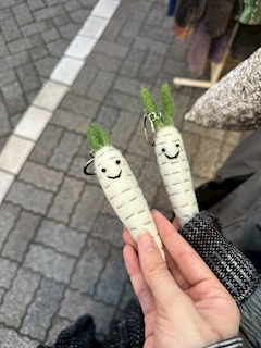 まお【PRETTY】「🥕🥕」