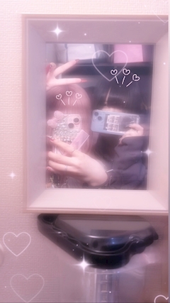 ちか「出勤しました🫶🏻︎💕︎︎」