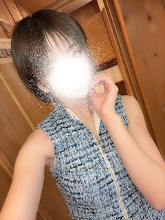 プロフィール写真5・白咲紗也｜楽GAKU 金山本店・ガク - 名古屋 金山の熟女パブ/熟女キャバクラ