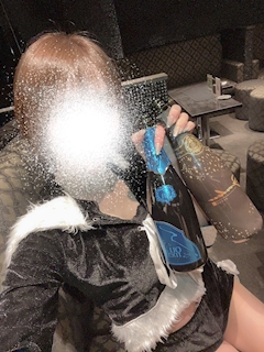 プロフィール写真2・白咲紗也｜楽GAKU 金山本店・ガク - 名古屋 金山の熟女パブ/熟女キャバクラ