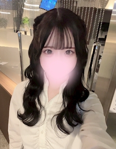 しゅな　シュシュ新橋烏森口