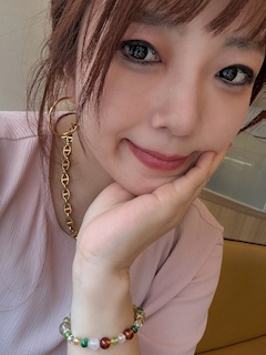 プロフィール写真4・ももこ｜ミナミ ラウンジ・白い虹