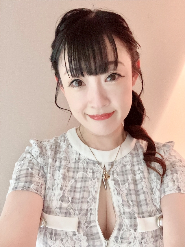 石川あみ