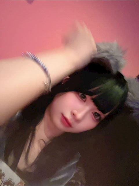 めめ🐺オオカミちゃんカ..