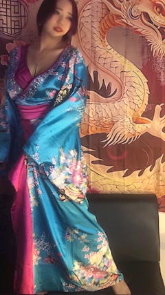 プロフィール写真23・綾華｜花魁遊郭GIRL'S BAR+・オイランユウカクガールズバープラス - 松山のガールズバー