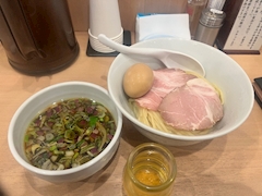 なな「つけ麺🍜」
