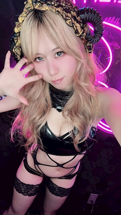 プロフィール写真3・すもも🍑 (⃔ ꒪꒳꒪̟ )⃕ ↝|Succubus&Angel LILITH 秋葉原店・リリス - 秋葉原のコンカフェ