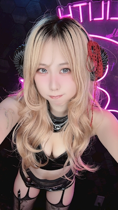 プロフィール写真6・すもも🍑 (⃔ ꒪꒳꒪̟ )⃕ ↝|Succubus&Angel LILITH 秋葉原店・リリス - 秋葉原のコンカフェ