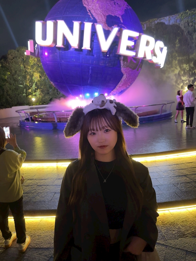 りの GIRLS BAR M