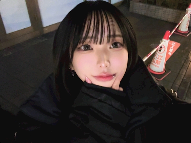 プロフィール写真3・アキナ【西新宿シナリオ】｜