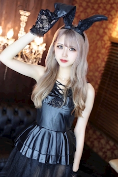 ひな🐰🎀 GOSSIPS 小牧・ゴシップス - 小牧のガールズバー