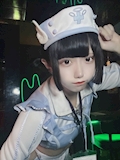 しろ