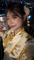茜