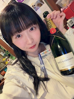 プロフィール写真7・浅瀬こえび 副店長 CAFE&BAR19|CAFE&BAR 19・ナインティーン - 仙台駅西口のガールズバー