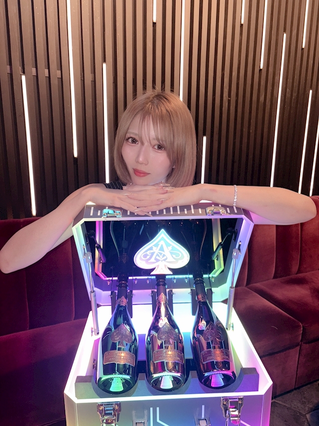 プロフィール写真7・エリカ｜