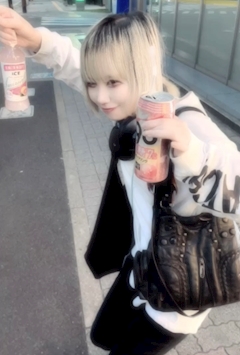 にこ