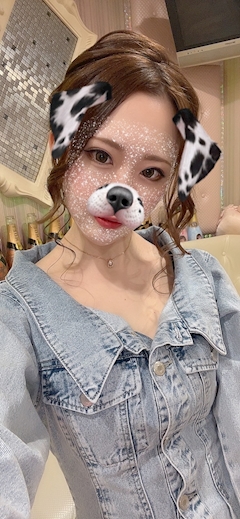 代表　あき