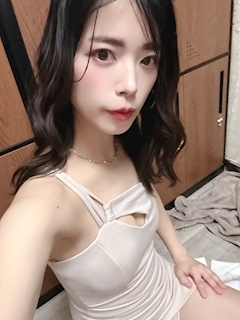 プロフィール写真1・しずく｜CLUB HERIOPOLIS・ヘリオポリス - 溝の口のキャバクラ