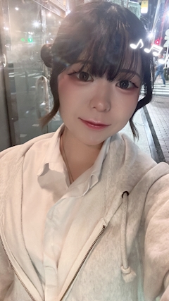 プロフィール写真2・らら.⋆𝜗𝜚｜Girl's Bar MISTRAL・ミストラル - 関内・伊勢佐木長者町のガールズバー