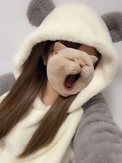 あすか「10月もよろしくね( ˙ᵕ˙ 🙏🏼)🩵」