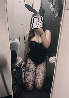 プロフィール写真2・まな|Girl's Bar W-PEACE・ダブルピース - 大井町のガールズバー