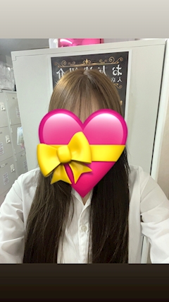 えな Vivienne