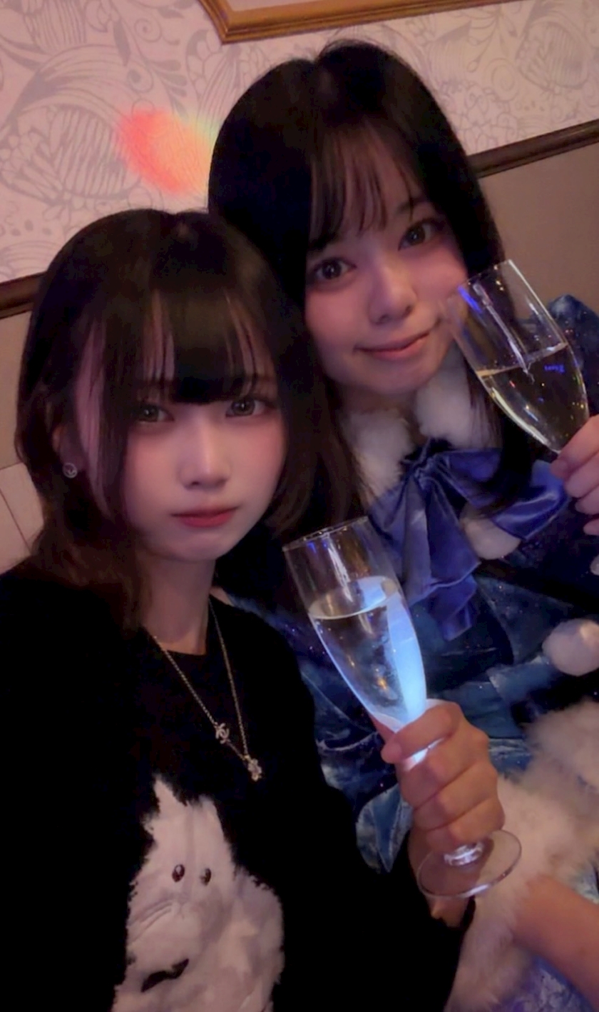 キャスト同士で撮影した仲良し写真