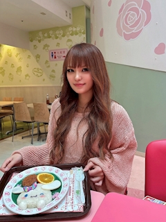 プロフィール写真12・RENA🌻｜BAR LOUNGE CHARIOT・チャリオット - 梅田のスナック