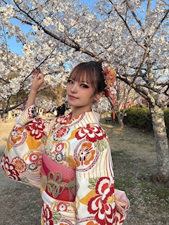 プロフィール写真19・RENA🌻｜BAR LOUNGE CHARIOT・チャリオット - 梅田のスナック