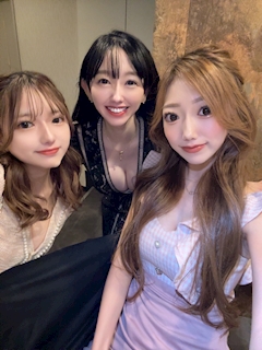 水沢 ことね「週末は20時オープン✌🏻💖」