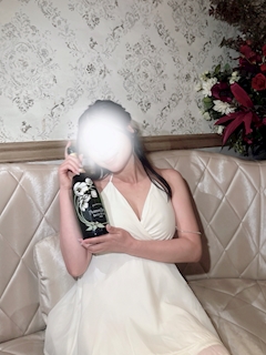 プロフィール写真2・𝒔𝒉𝒊𝒐𝒓𝒊|PUB CLUB YIRIS・イリス - 新丸子のキャバクラ