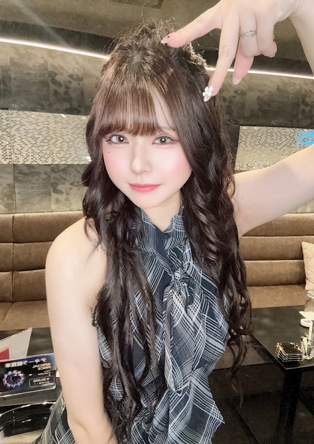 プロフィール写真5・紫月 ひなの｜