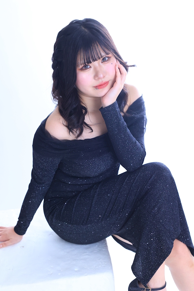 プロフィール写真1・紫月 ひなの｜